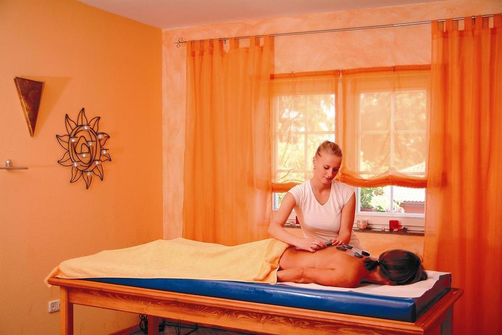 Wellnesshotel Legde エクステリア 写真